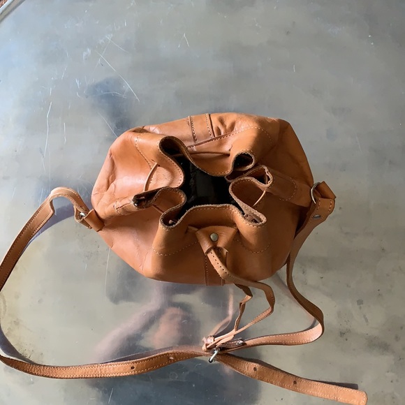 Force Ten vintage leather crossbody bucket bag - Picture 6 of 15